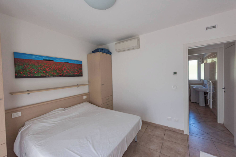 Room 2, Comfortable Family Apartment With Swimming Pool, Venezia