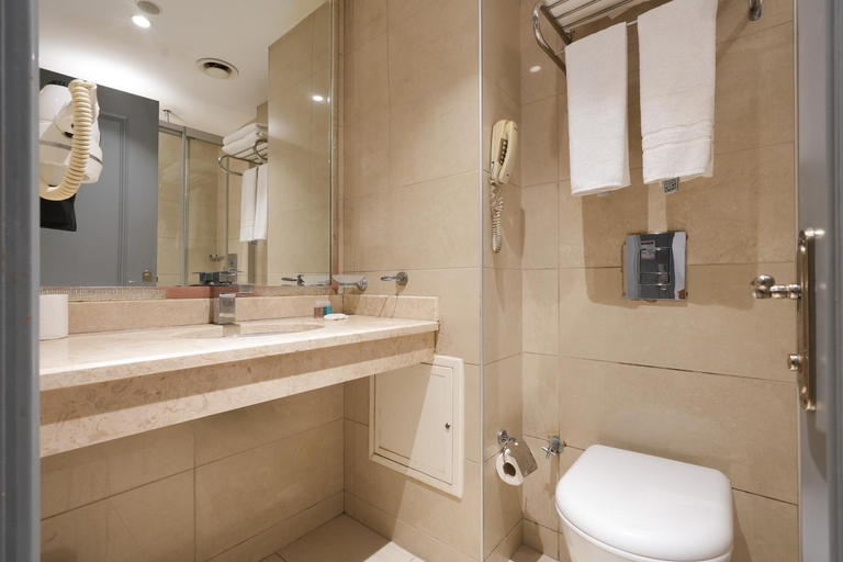 Bathroom 4, Mineo Park Hotel, Beyoğlu