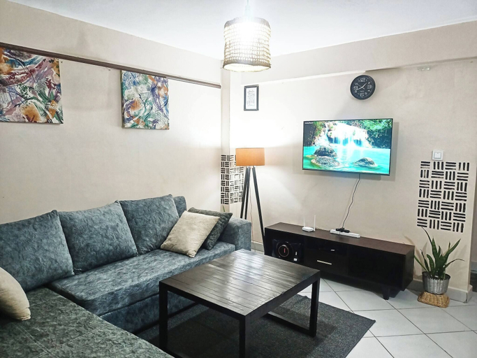 Living room 2, Charming 1-bedroom Apartment in South B, Nairobi, Embakasi South