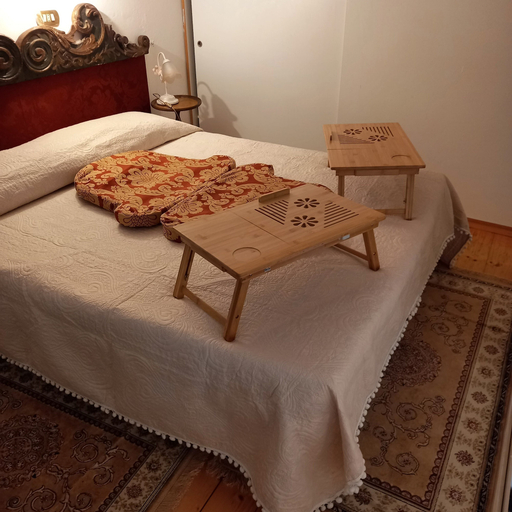 Room 5, Romantic Green-blue Residence, Trento
