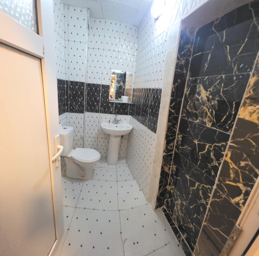 Bathroom, Birol Hotel, Beyoğlu