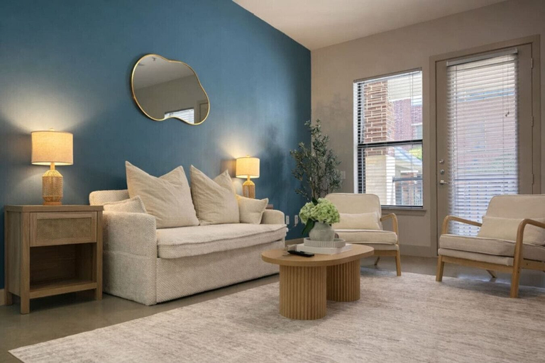 Interior 4, Relaxing 1BR Modern Home Getaway Perfect w/ Pool, Irving