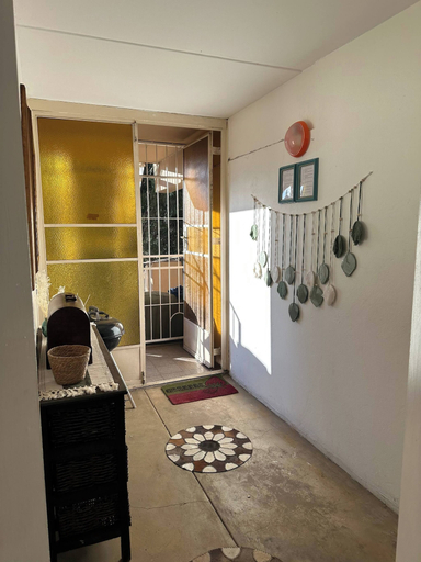 Room 3, Retro at The Vaal - Entire Flat, Fezile Dabi