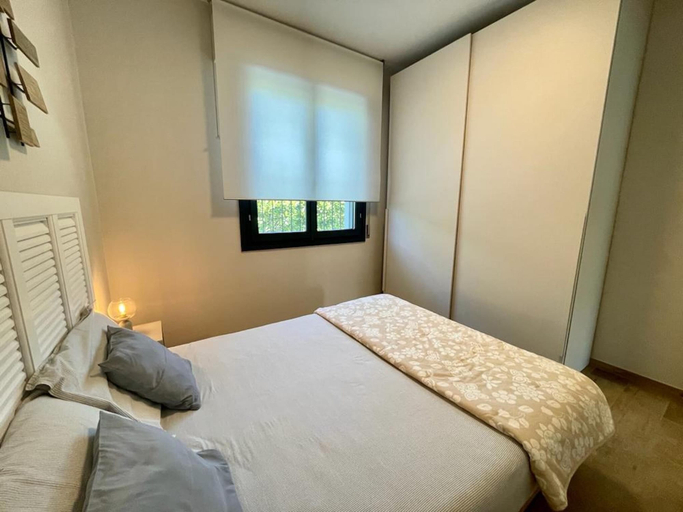 Room 3, Beachside Villa With Private Garden, Venezia