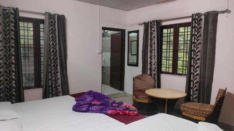 Room 4, Sheetal Resort and Restaurant, Garhwal
