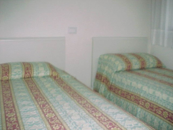 Room 4, Charming villa with garden and BBQ near the beach, Udine