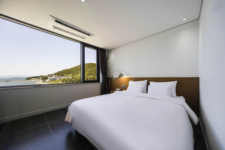 Bedroom 2, Sacheon Rubens Hotel, Sacheon