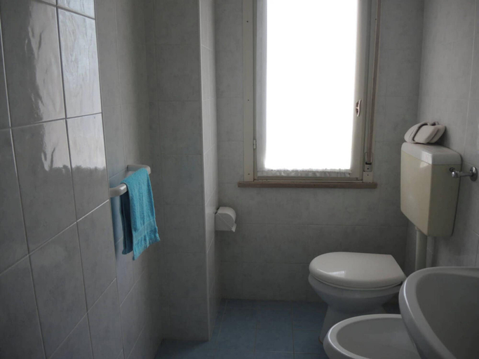 Bathroom, Cozy Flat Next to the Beach-beahost, Venezia