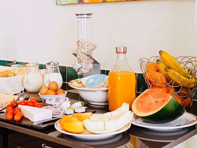 Food & Drinks, Santa Cruz - B&B, Lagos