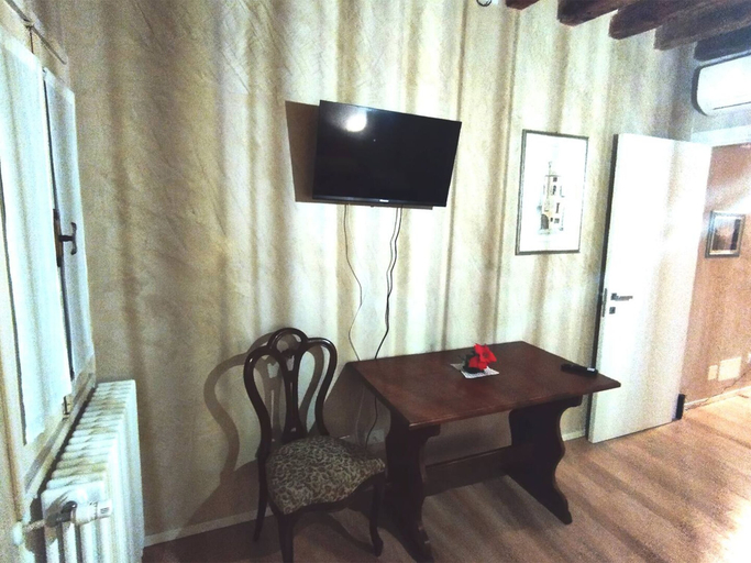 Room amenity, Ca Lirica Peace of Mind Just a few Steps From St Mark's Square, Venezia