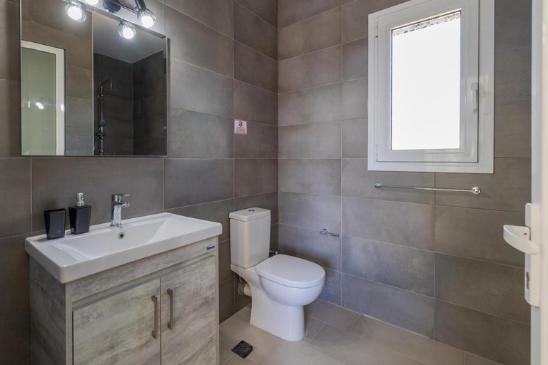 Bathroom 3, Taras Residence, Ionian Islands