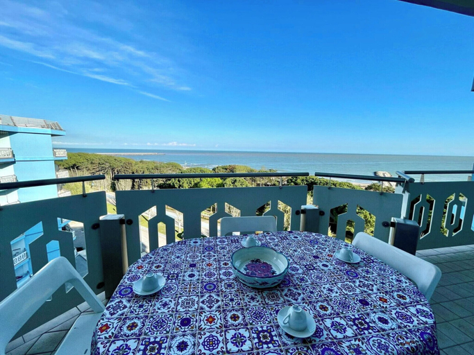 Others 1, Sea View Apartment With Shared Pool, Venezia