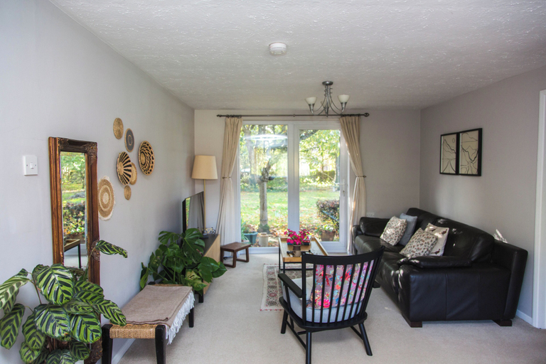 Living room 4, Spacious Private Annex Near Ashford, Kent