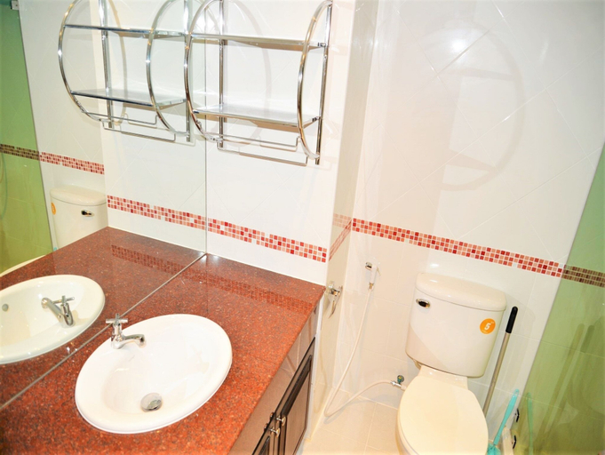 Bathroom 4, Angket condominium fully furnished 14th floor studio apartment, Pattaya