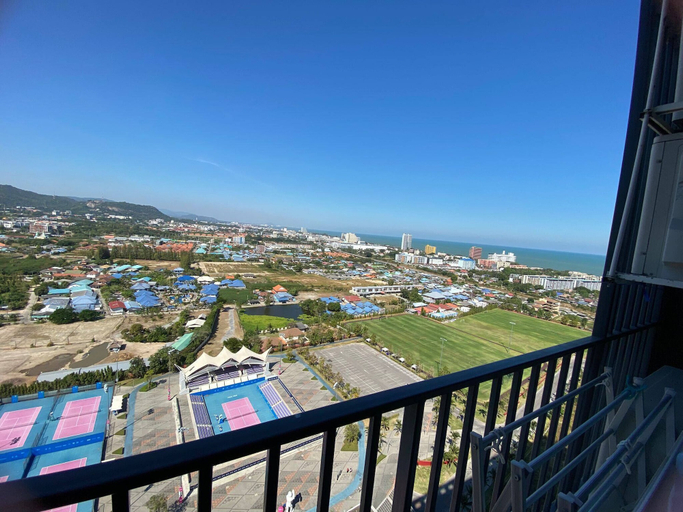 Property grounds 5, Hua Hin 2 Bedroom 2 Bathroom Sea View - 25th Floor, Hua Hin