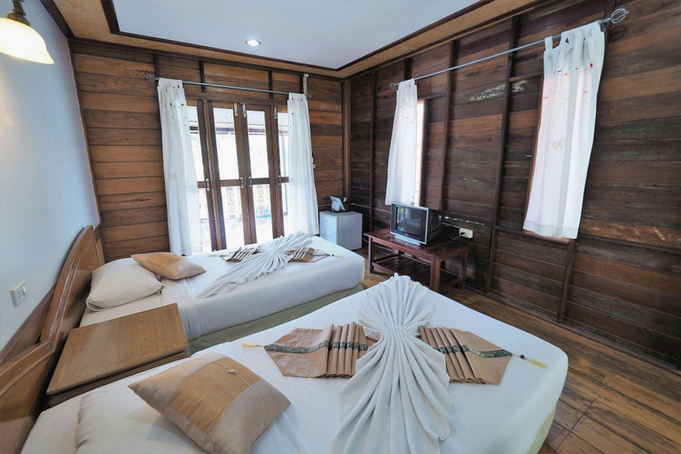 Bedroom 3, Khaothone River View Resort, Sai Yok