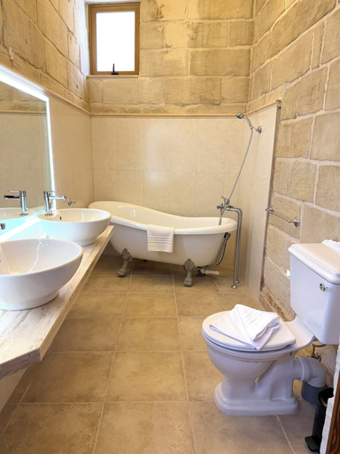 Bathroom 3, Farmhouse Razzett Girgor, Saint Paul's Bay