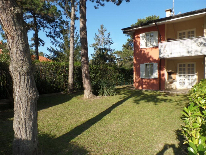 Primary image, Functional Flat in a Quiet Villa in Bibione, Venezia