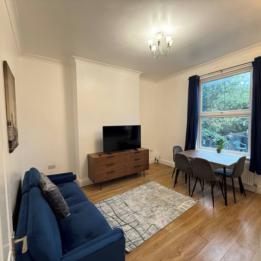 Living area, The One Bed Hideaway, London