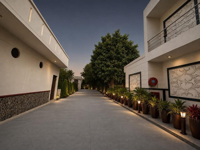Property grounds, The K D Resort, Kanpur Nagar