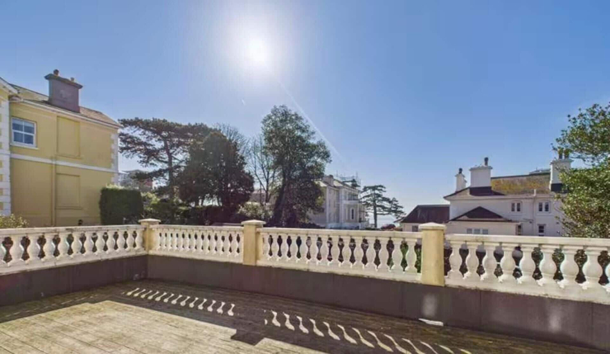 Others 5, Newcourt Heights Sleeps 4 With Balcony, Torbay