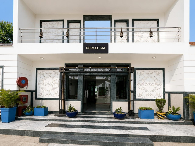 Exterior detail, The K D Resort, Kanpur Nagar