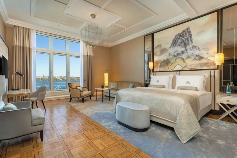 Bedroom 3, Hotel Atlantic Hamburg, Autograph Collection, Hamburg