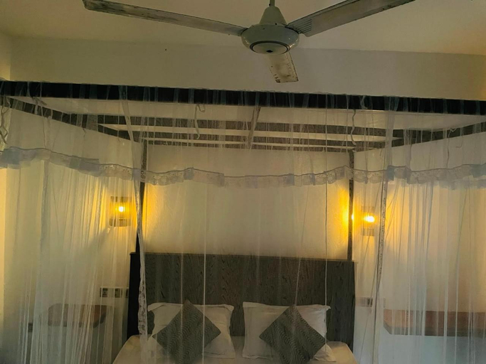 Bedroom 2, Sky Mountain Cafe with seaview, Weligama