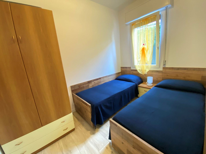 Room 4, Bibione apartment steps from the beach, Venezia