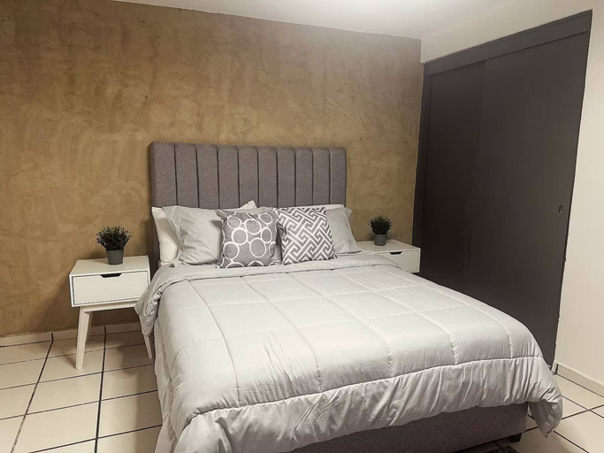 Room 2, The Bullring House!, Guadalajara