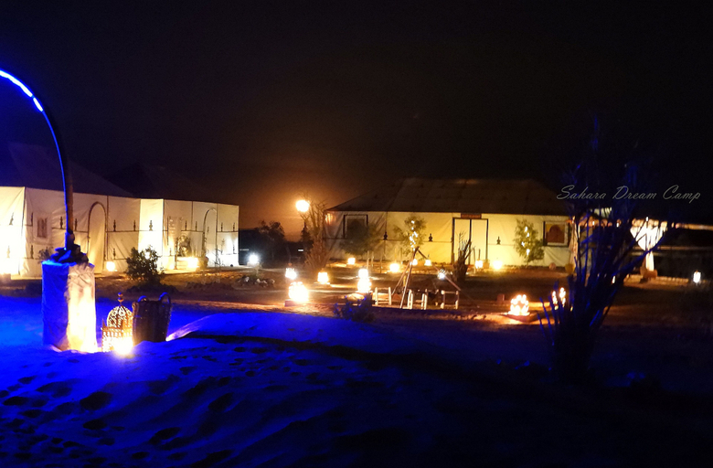 Sport & Beauty, Sleeping in a Luxury tent in Merzouga desert, Errachidia