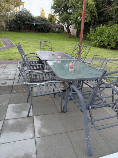 Outdoor dining 4, Happy Home, Taupo