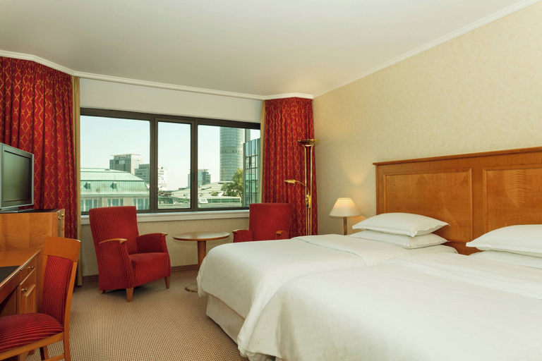 Bedroom 3, Sheraton Essen Hotel, Essen
