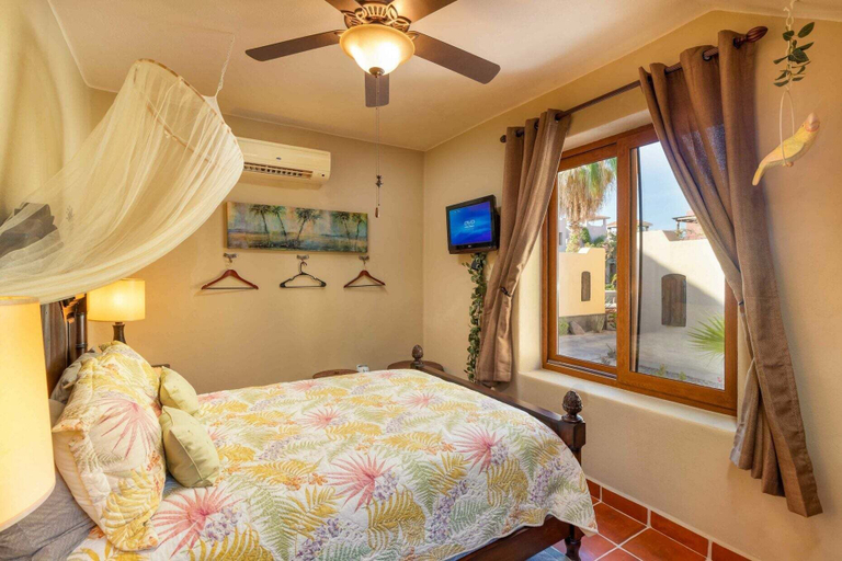 Room 5, Less Than 5 Minutes From the Beach and Community Pool!, Comondú