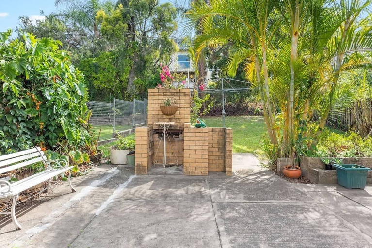 Interior 5, Nans House! 2bed, 1bath, 1car ~ East Brisbane, Brisbane