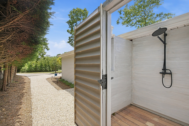Property grounds 3, Modern Hampton Bays Cottage Near Beaches & Town 2 Bedroom Cottage, Suffolk