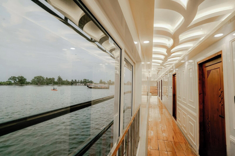 Sport & Beauty 5, Sreekrishna Houseboats, Alappuzha