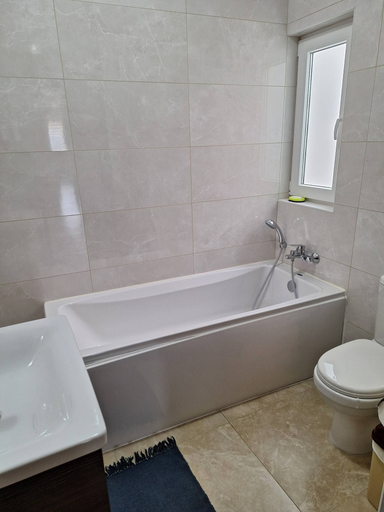Bathroom 5, Room-private Cosy Room in a Modern Subur