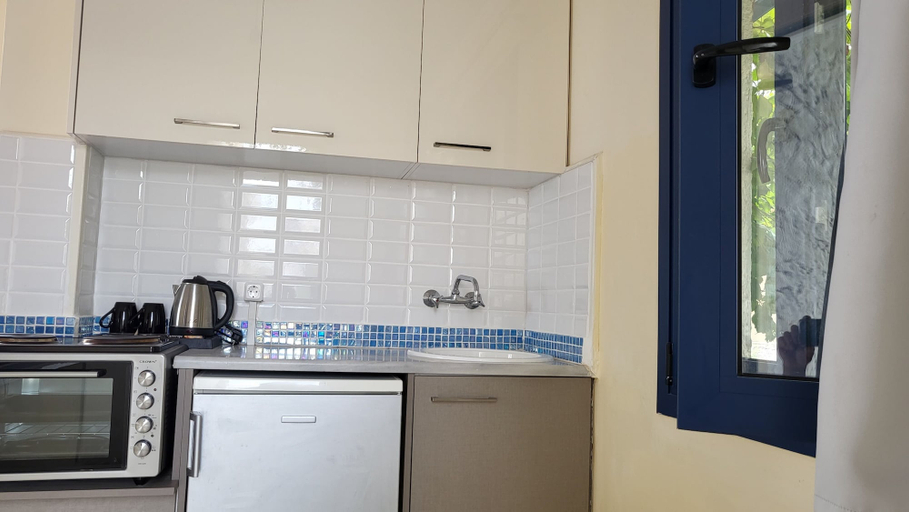 Others 3, Entire Ambience Unit Full View Breakfast Included, Crete