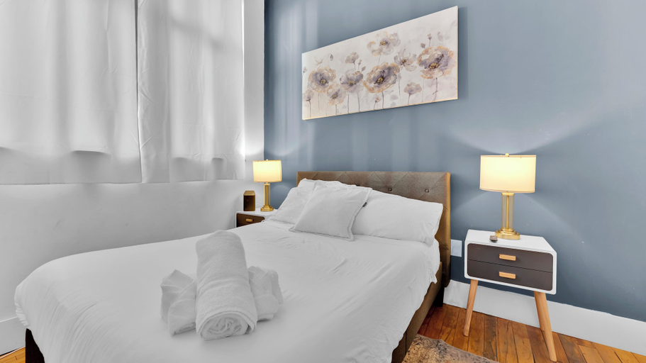Room 3, Apartmint at Arch St Philadelphia, Philadelphia
