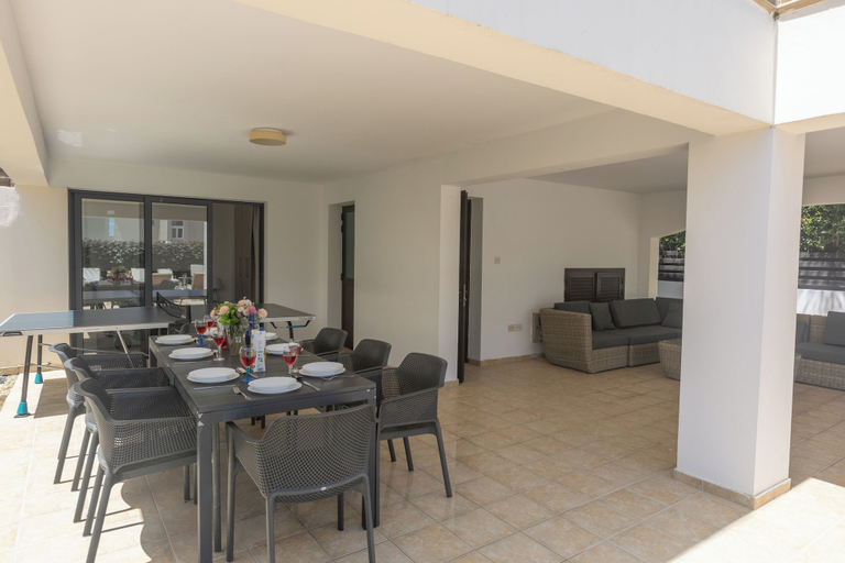 Food & Drinks, Protaras Holiday Villa My5