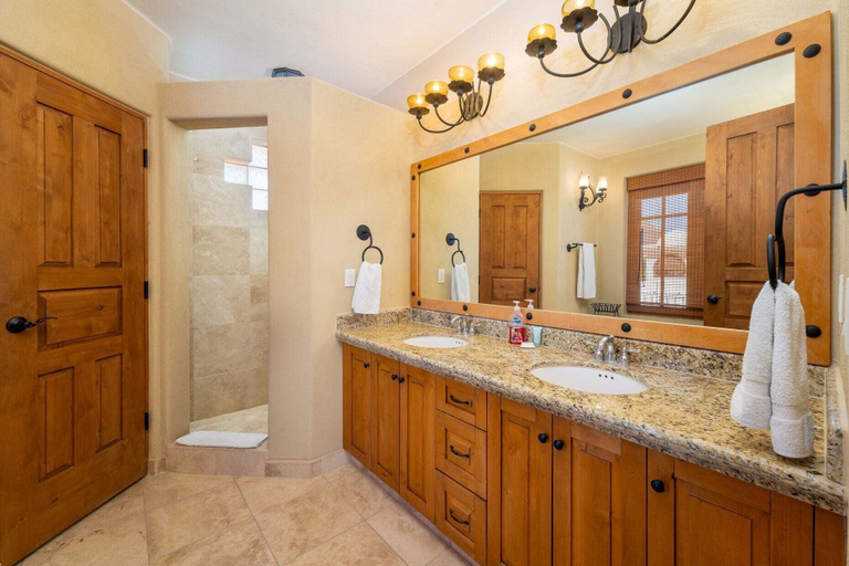 Bathroom 5, Water and Mountain Views-steps to Beach and Inn, Comondú