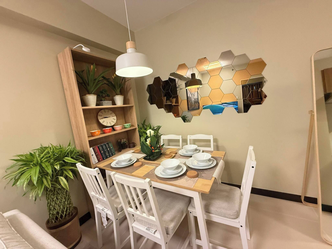 Dining room 3, Aesthetic Cozy Apartment Condo With Pool Balcony & Deck, Pasig City