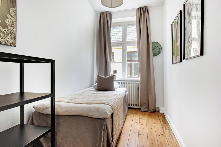 Bedroom 3, Square - Spacious 6-bdr Apt Near Nyhavn, Copenhagen
