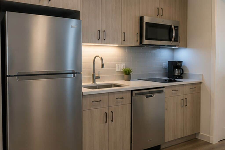 Private kitchen, The Lorwyn Hotel, Toronto
