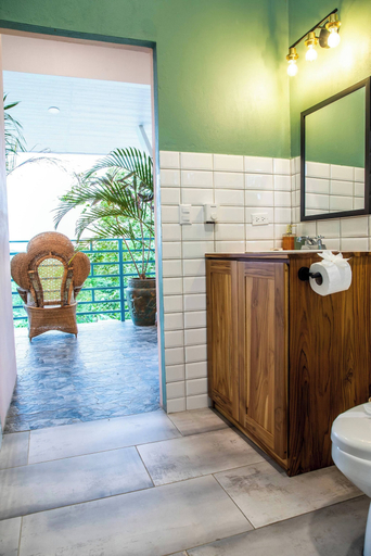 Bathroom 4, Casa Nube, 3 Mins to Beaches, Nicoya