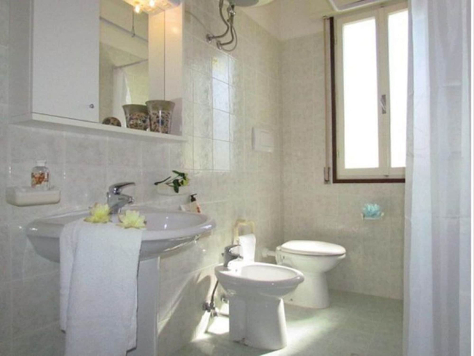 Bathroom 3, Cozy Family Escape-beahost, Venezia