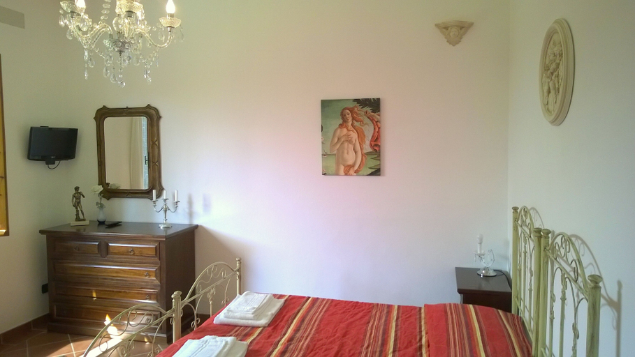 Others 2, Villa In Lucca Placed in a Residential Area, all Services Nearby, Lucca
