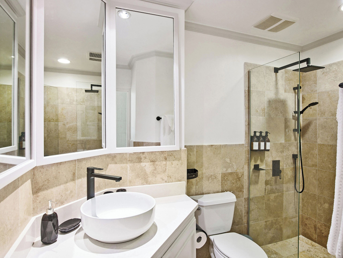 Bathroom, Sago Royal Westmoreland - by Zenbreak