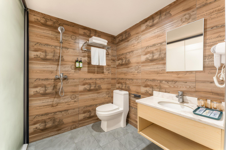 Bathroom 4, E-Mi Hotel Guangzhou Convention and Exhibition Center Canton Tower Branch, Guangzhou